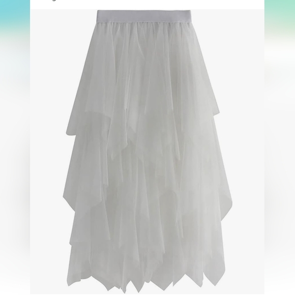 Springomy Dresses & Skirts - White Tulle Tutu Skirt. One size stretch waist elastic. NWT*